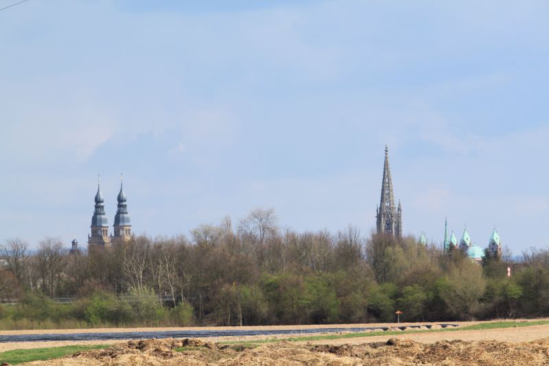 Skyline West